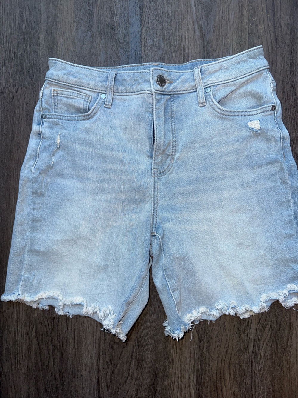 Simply Vera Vera Wang Light Blue Distressed Denim Shorts - Size 6
